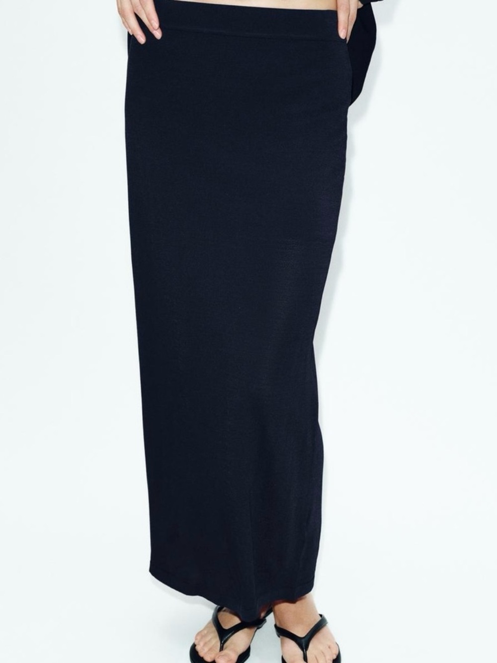 Zara| Black Ribbed Knit Sleek Silhouette Bodycon Maxi Skirt Sz L
